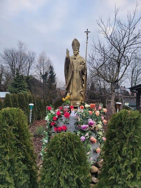 Read article: Ropczyce: Kolejny Pomnik Jana Pawła II