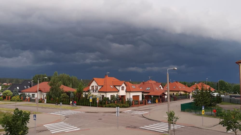 Read article: Synoptycy ostrzegają przed groźnymi burzami