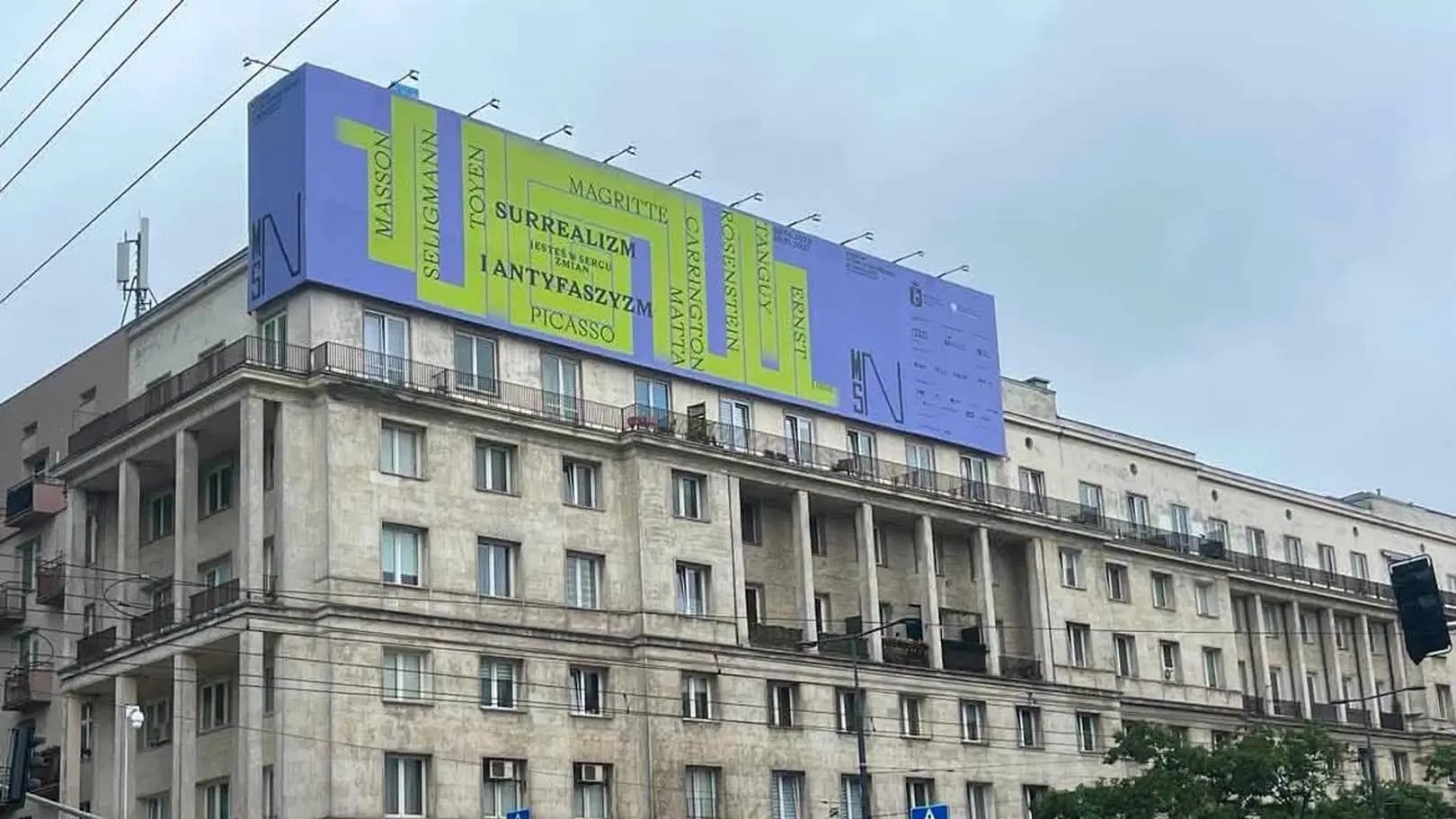Reklama muzeum na zabytkowym budynku. "Popełniliśmy błąd"