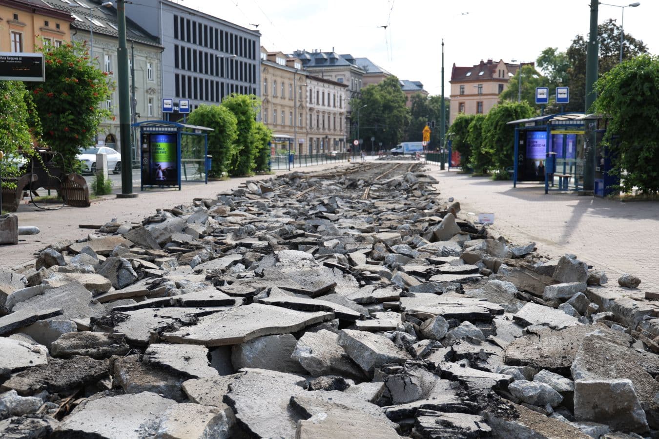 Remont ul. Grzegórzeckiej potrwa dłużej. Tramwaje nie wrócą zgodnie z planem