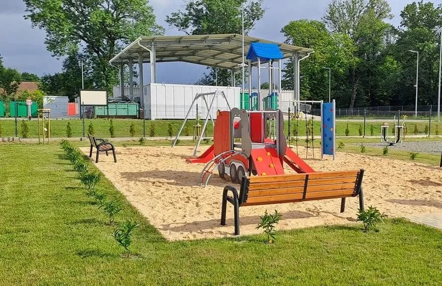 Rewolucja przy PSZOK we Frydrychowicach. Nowy plac zabaw czeka całą dobę!