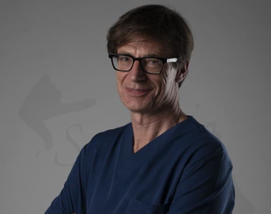 „Rok czekania bywa wyrokiem”. Urolog opowiada o systemie i męskiej profilaktyce