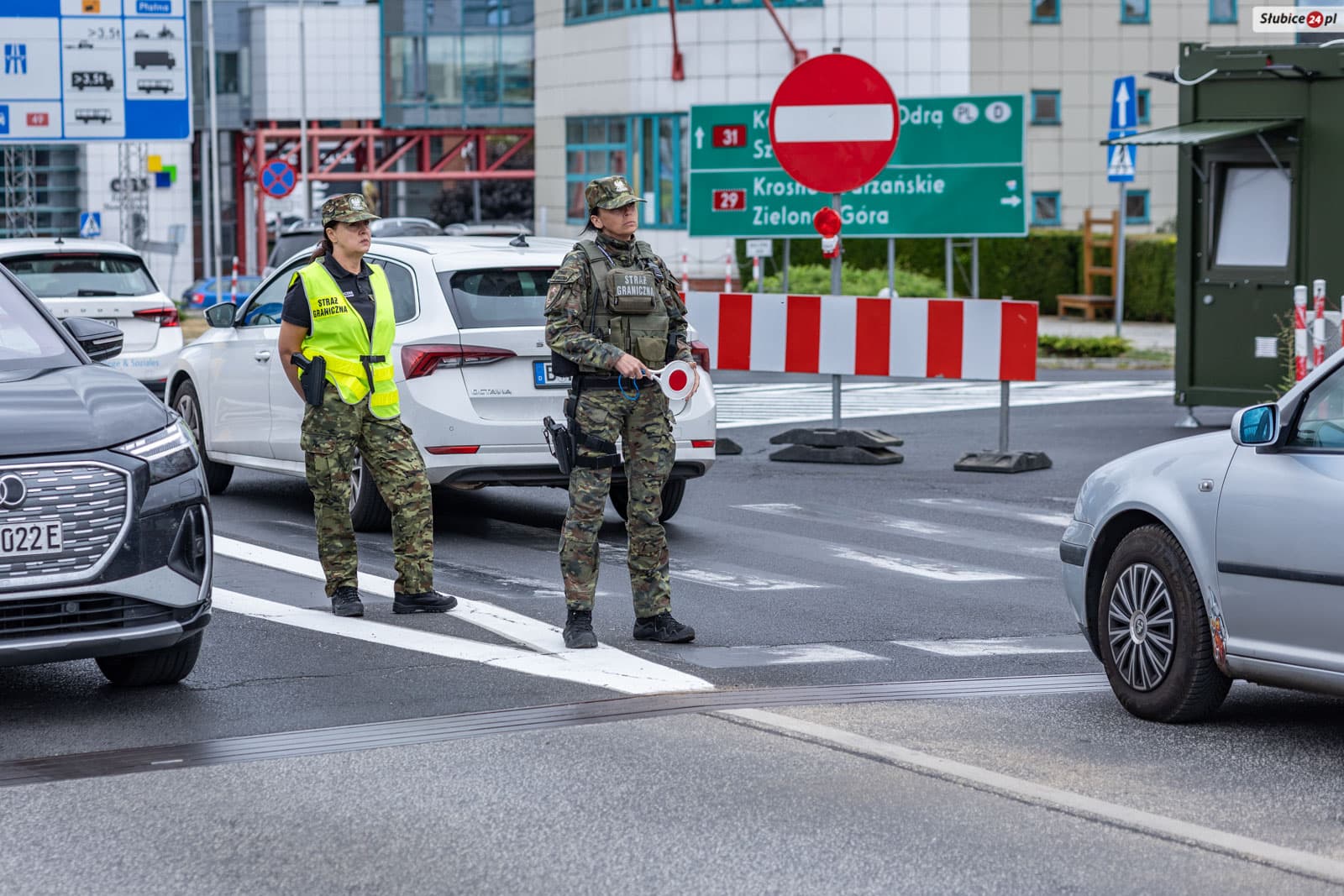 Rok kontroli na granicy. Blisko milion sprawdzonych osób i setki zatrzymań