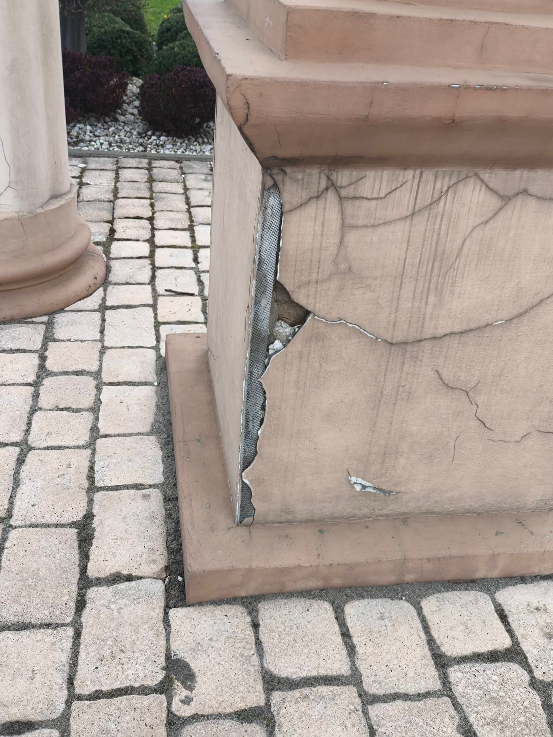Ropczycki Rynek: Nie tylko „ręka wstydu”
