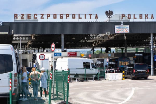 Rośnie ruch na podkarpackich przejściach granicznych