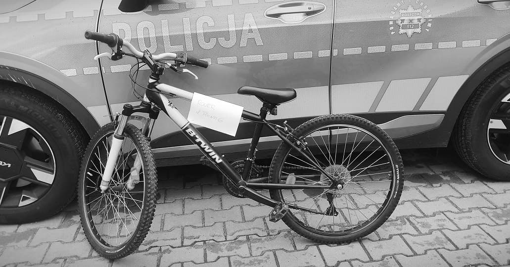 Rower czeka na właściciela w Komendzie Powiatowej Policji