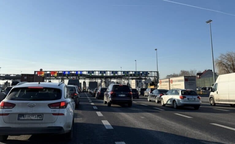 Ruch na autostradzie A4 Kraków-Katowice w I półroczu mniejszy o 1,2 proc. rdr