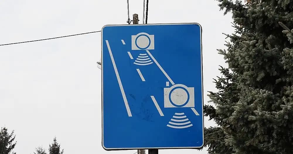 Ruszył przetarg na odcinkowy pomiar prędkości w Warszawie. Gdzie się pojawi?