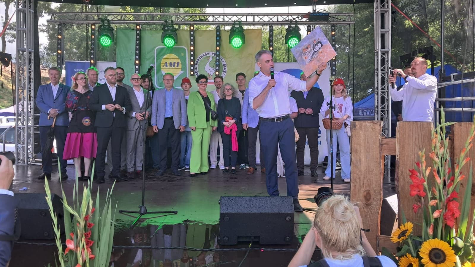 Ruszyła letnia trasa Lewicy. Wicepremier oraz marszałek Sejmu w Kruszwicy podczas Kruszwickich Nowalijek dzisiaj,