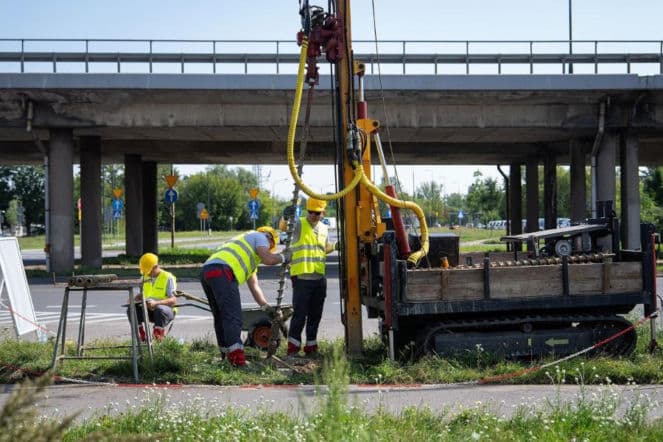 Ruszyły odwierty geologiczne na Białołęce