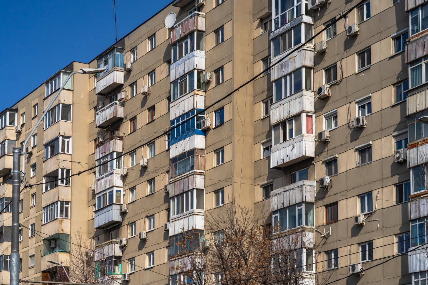Rząd zachowa automatyczny najem komunalny po zmarłym.