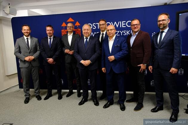 Samorządowcy w sprawie stworzenia Korytarza Centralnego czyli połączenia kolejowego Rzeszów-Warszawa