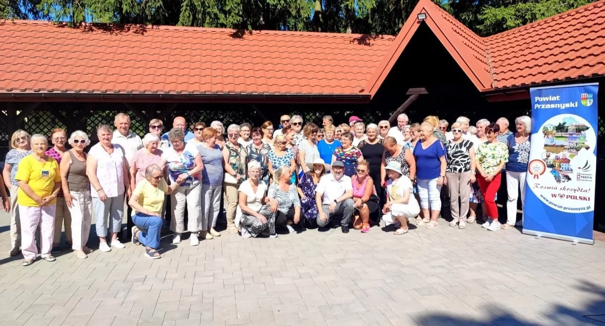 Seniorzy poznawali historię regionu. Kolejna edycja „Ścieżkami historii” za nami
