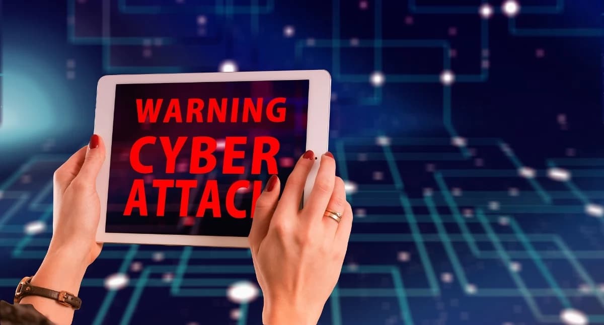 Seria cyberataków w powiecie pułtuskim. Służby postawione w stan gotowości
