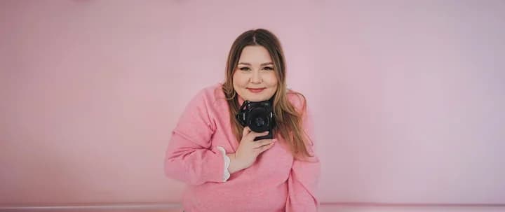 Siedem tysięcy kadrów na jeden ślub. Fotografka zatrzymuje to, co ulotne