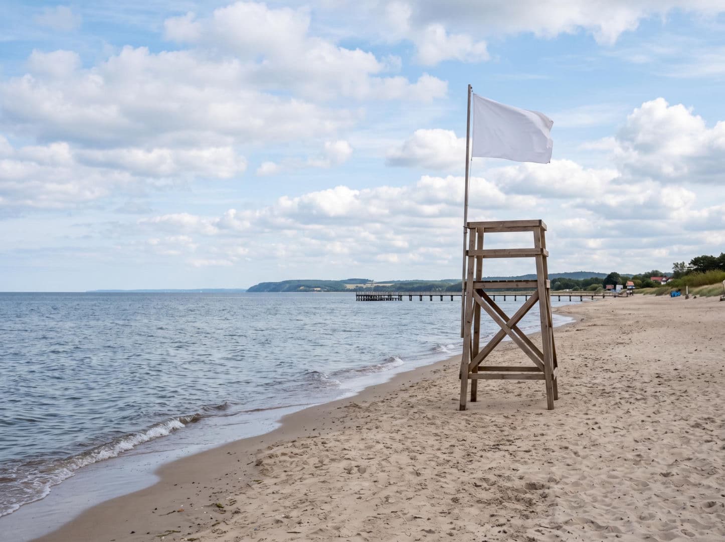 Sinice Mechelinki. Czy w Mechelinkach można się kąpać 13.07? Flaga, warunki pogodowe
