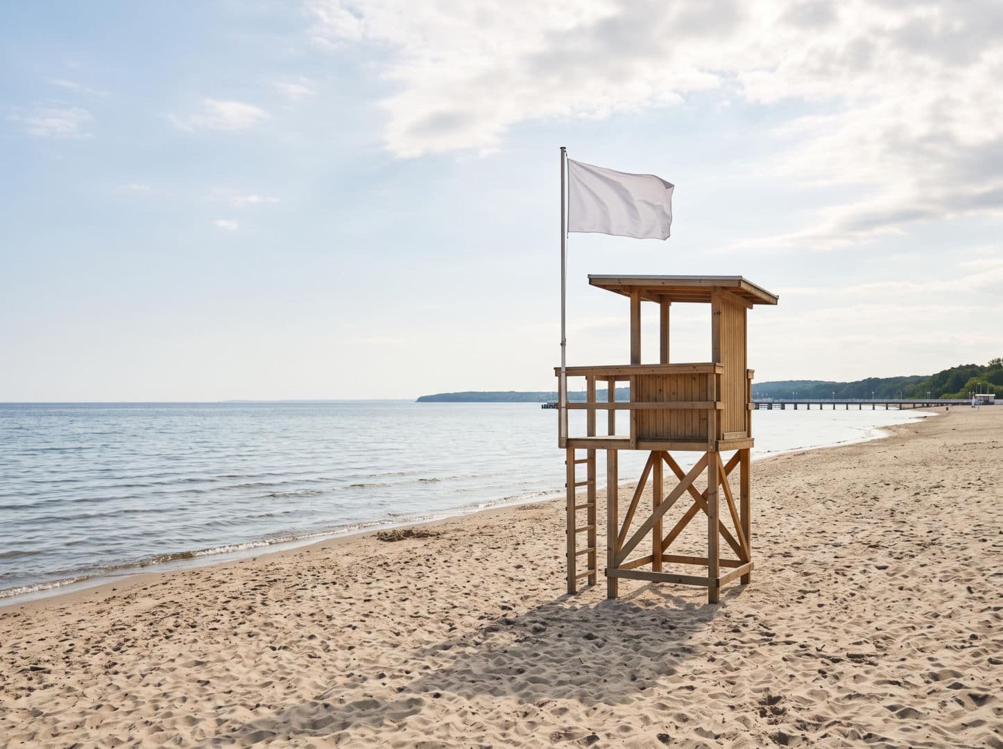 Sinice Sopot. Czy w Sopocie można się kąpać 15.07? Flaga, warunki pogodowe