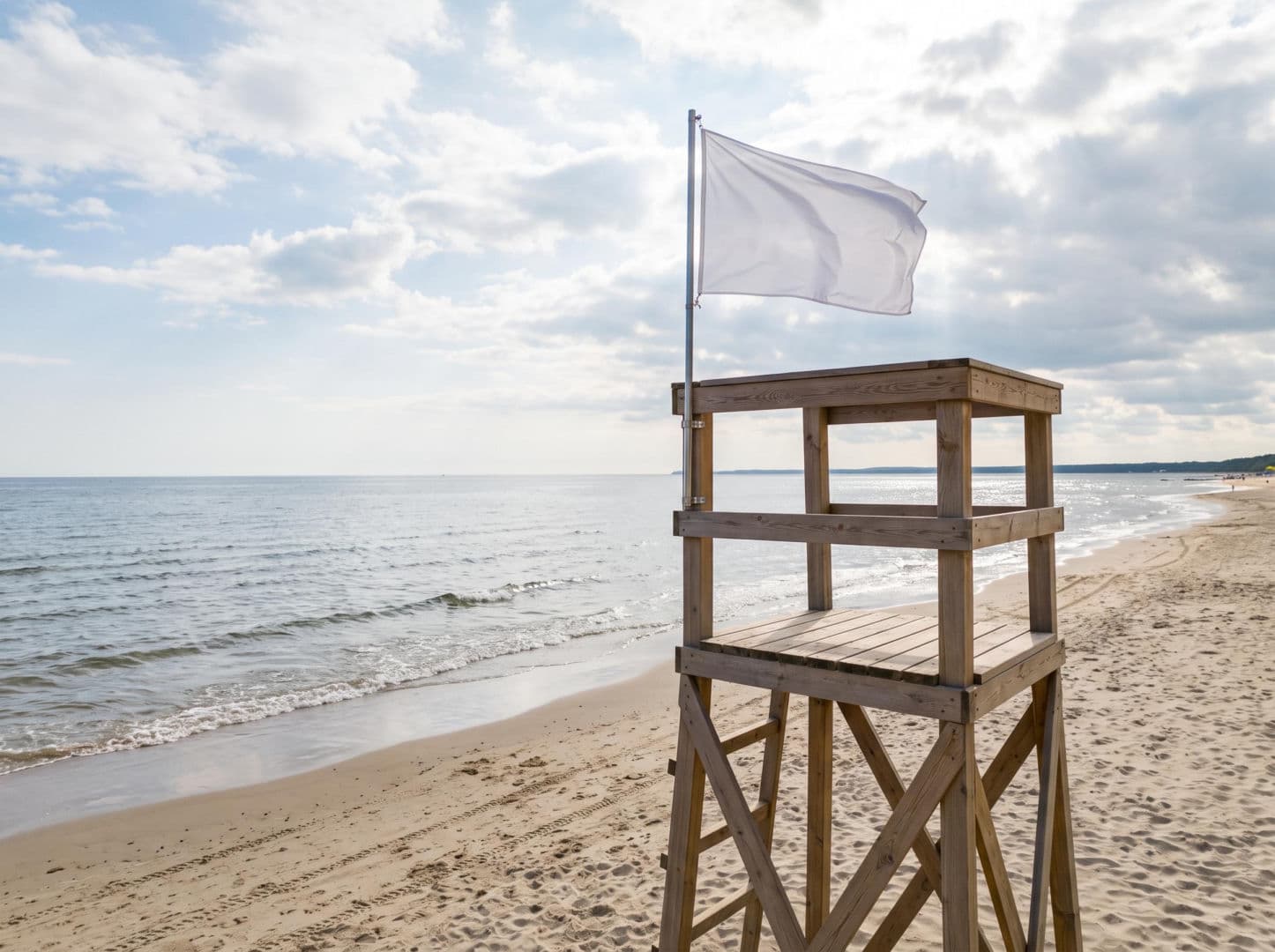 Sinice Sopot. Czy w Sopocie można się kąpać 21.07? Flaga, warunki pogodowe