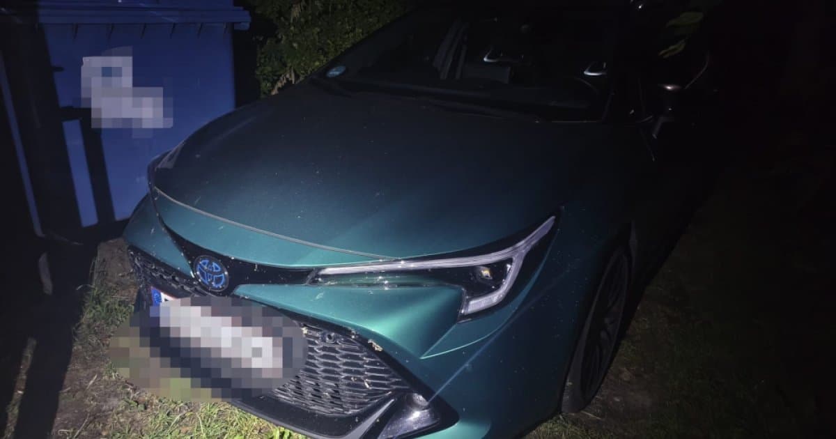 Skradziona w Niemczech Toyota odnaleziona pod Radomiem. Akcja policjantów z "Kobry" i CBŚP