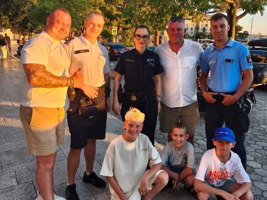 Śląscy policjanci w Chorwacji i Bułgarii. Nie pojechali tam na wakacje, ale pełnić służbę. W razie potrzeby mają pomóc rodakom
