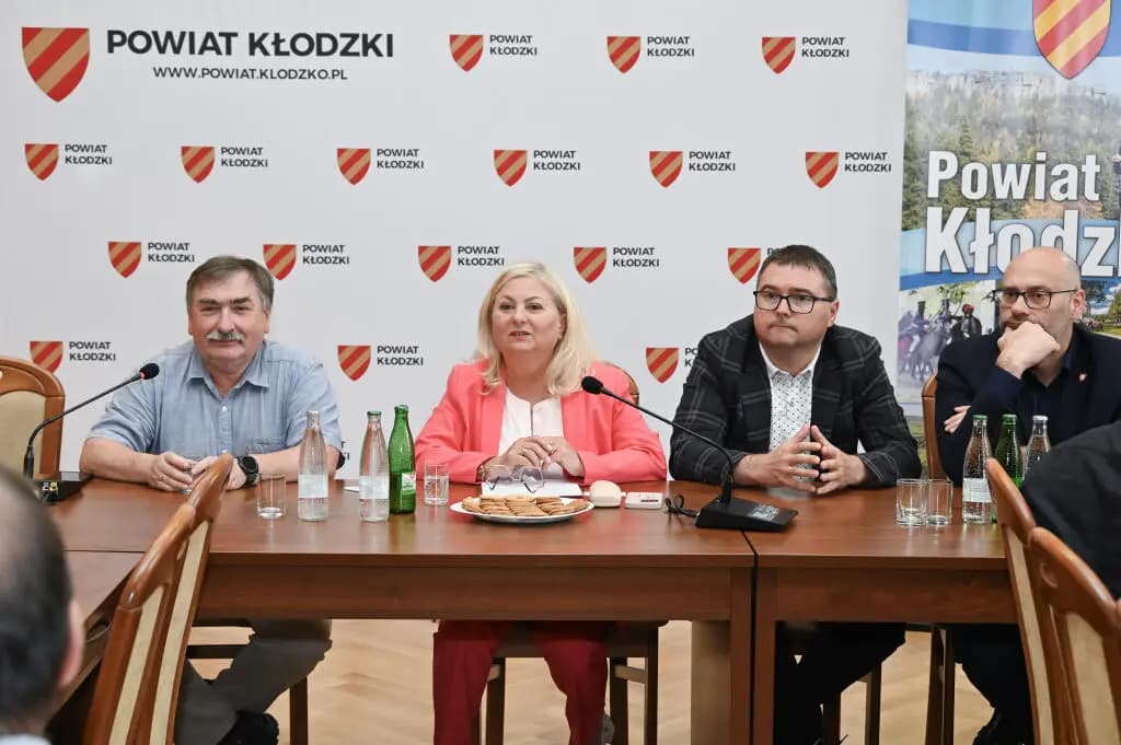 Spotkanie w sprawie bezpieczeństwa mieszkańców powiatu kłodzkiego
