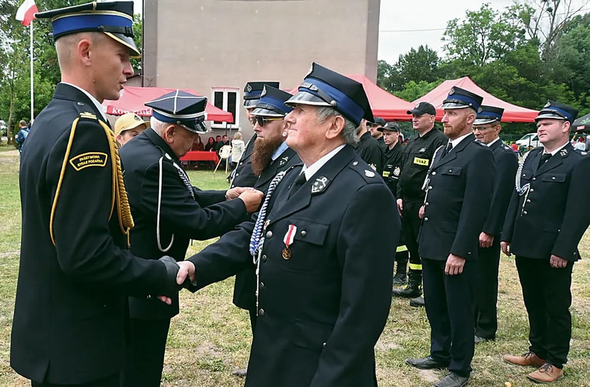 Sto lat służby i oddania