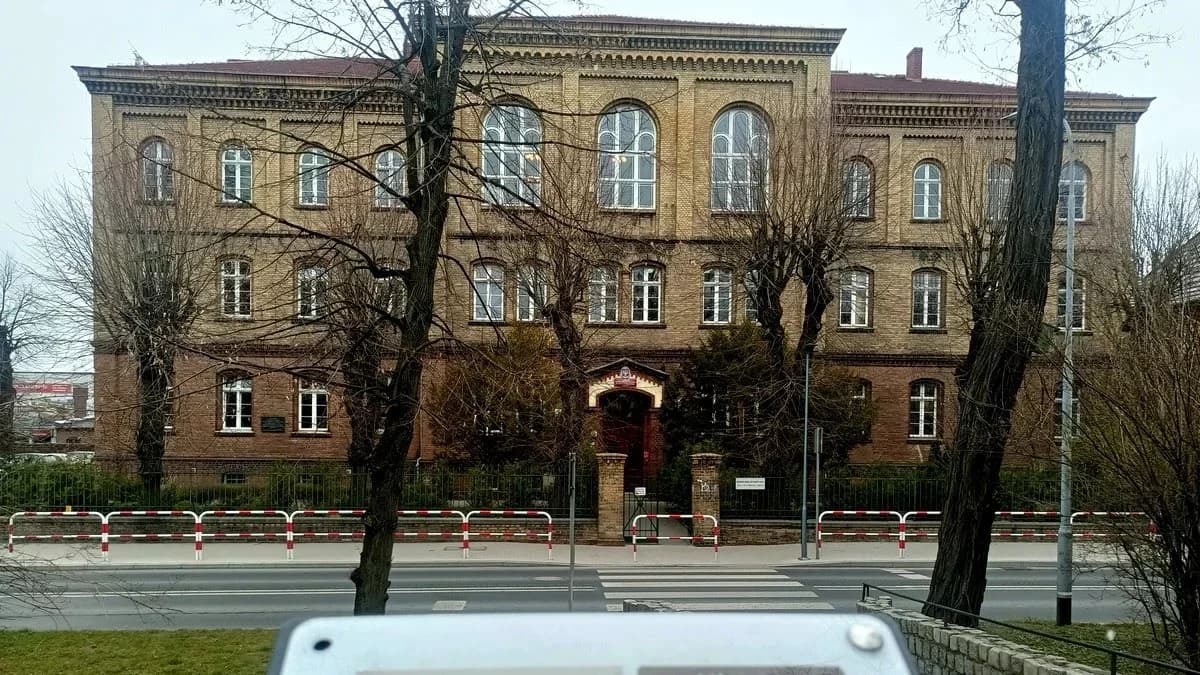 Świadome planowanie ścieżki edukacyjnej. Maturzyści otrzymali wyniki. Jak im poszło?