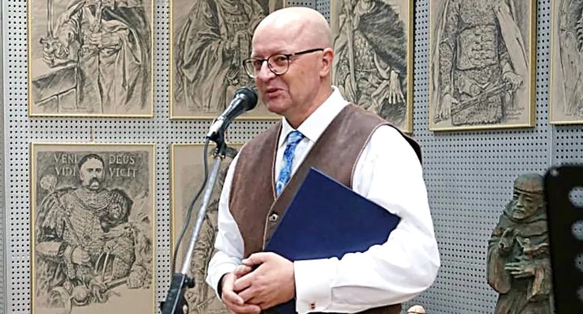 Sztuka pod średniowiecznym murem. Sylwester Kiełek o pasji rzeźbienia i uciekającym czasie
