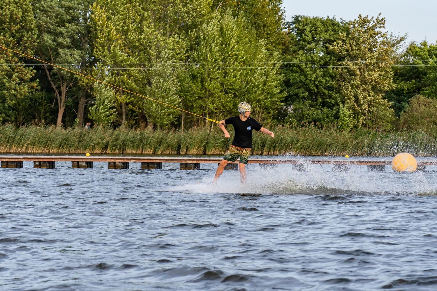 Szturm na Wake Park w Głownie. Trzeba było dokupić deski, bo chętnych nie brakuje