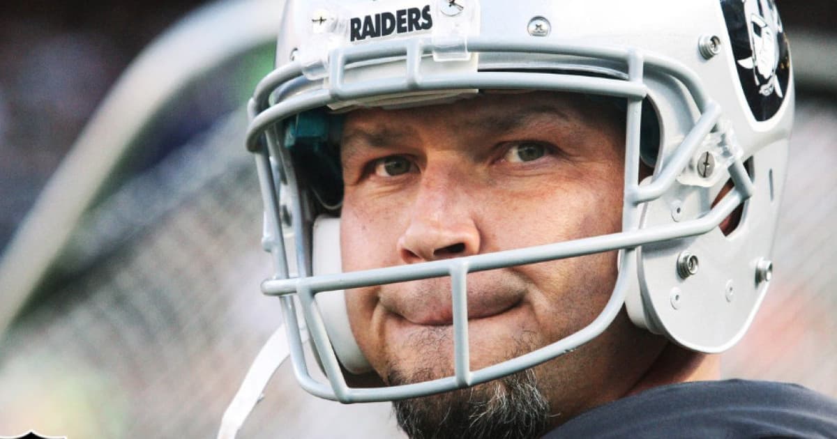 Ta historia brzmi jak scenariusz filmu, a wydarzyła się naprawdę. Zaczyna się w Wałbrzychu, a kończy na stadionach NFL,...