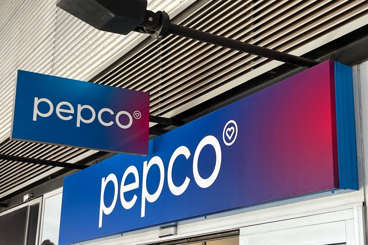 Te ubrania podbiły serca internautek! Letnie sukienki, spódnice i szorty czekają w Pepco