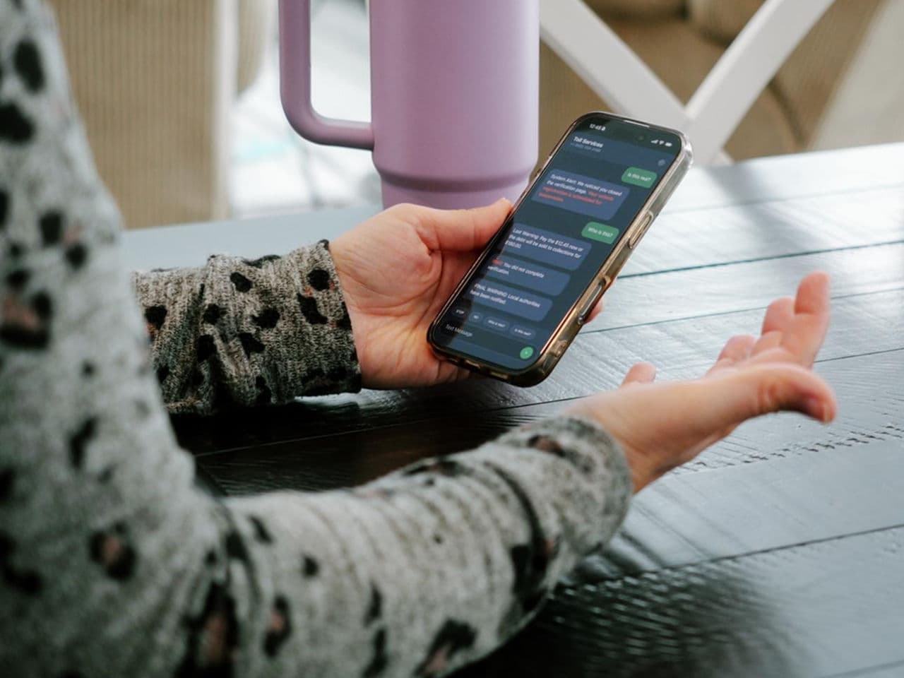 Telefoniczni oszuści Nieznane numery to pułapka. Oszuści tylko czekają, aż odbierzesz lub oddzwonisz. Na te uważaj