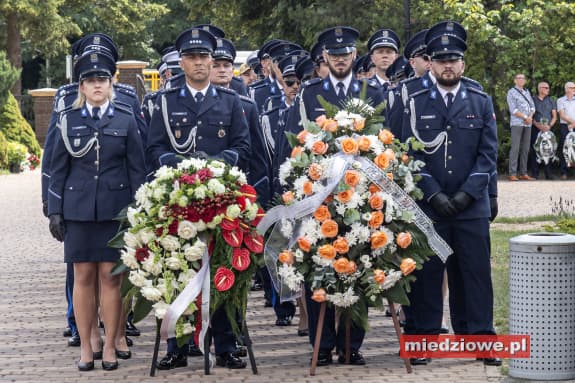 Tłumy na pogrzebie policjanta