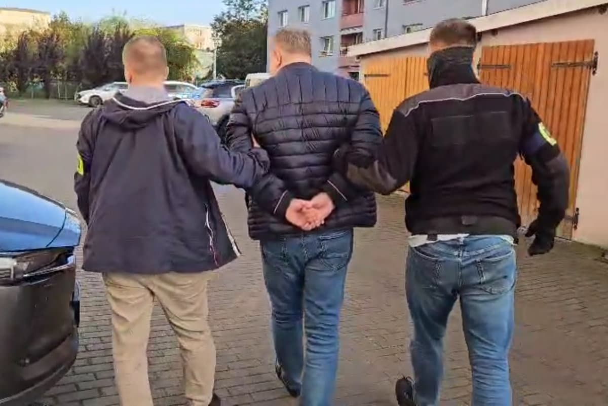 Tomasz P. podejrzany o rozpowszechnianie pornografii z udziałem dzieci i zwierząt wyszedł na wolność -dowiedziało się Polskie Radio PiK.