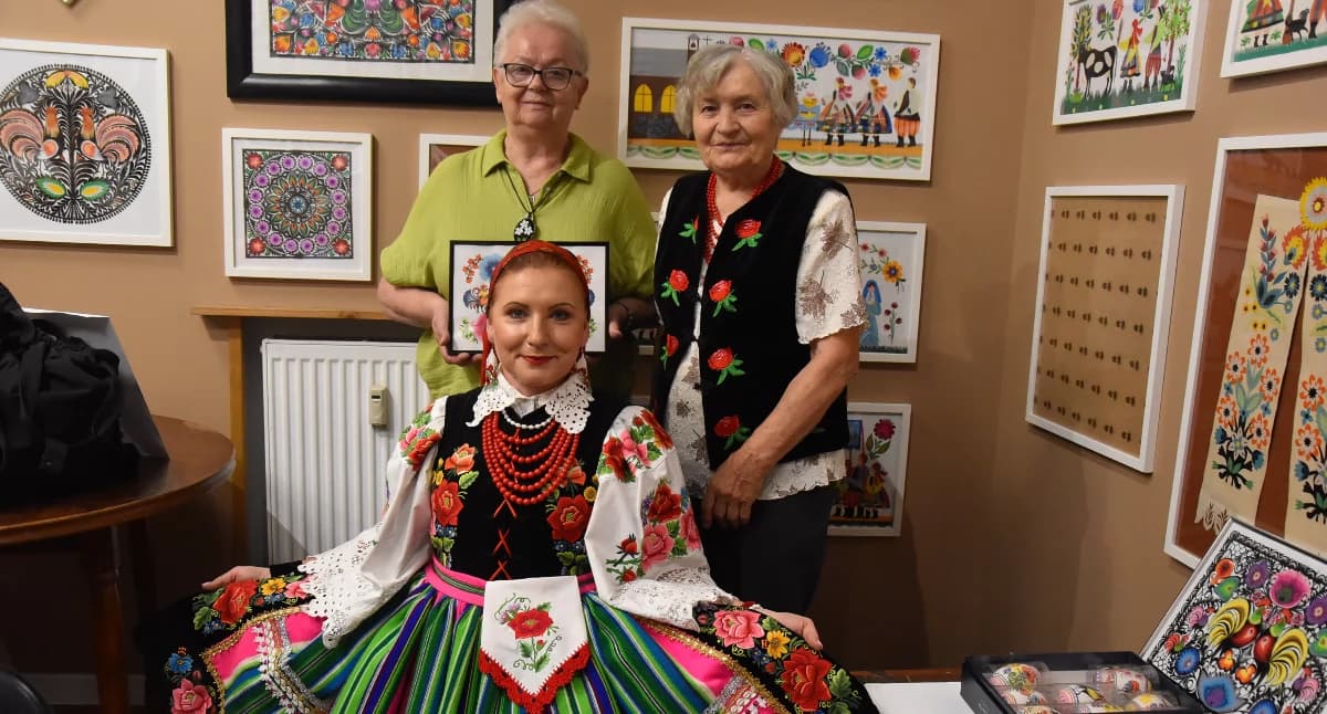 Tradycyjne rękodzieło łączy pokolenia. Kolejna edycja Warsztatów Ludowych w Łowiczu (foto)