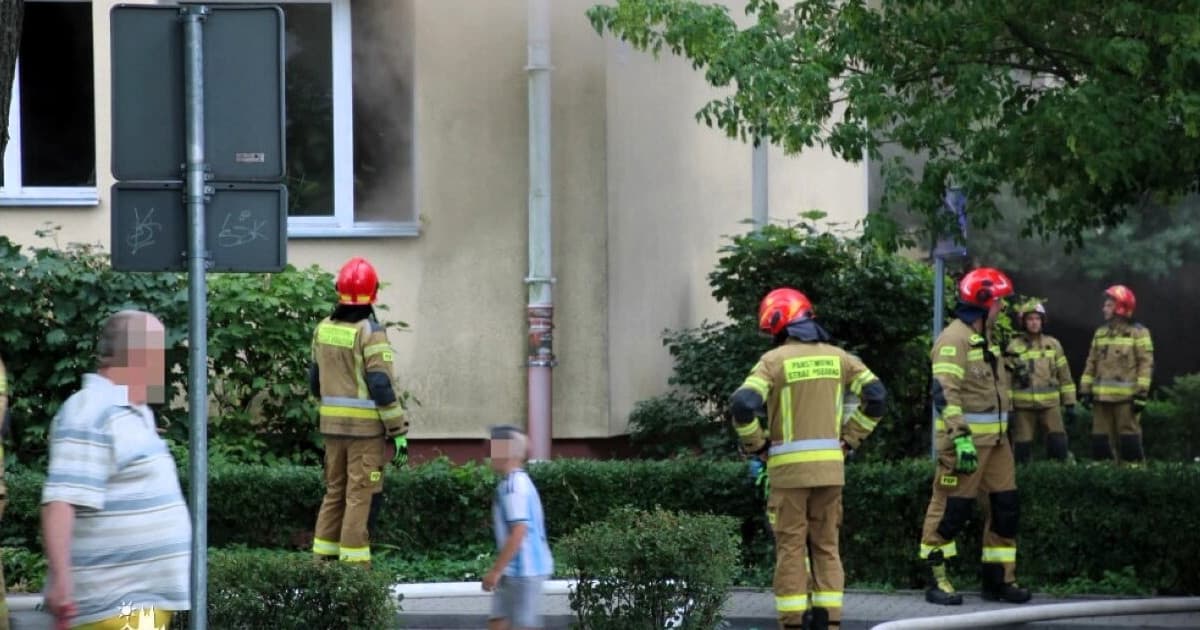 Tragiczny finał pożaru przy Olszowej. Nie żyje 89-latek