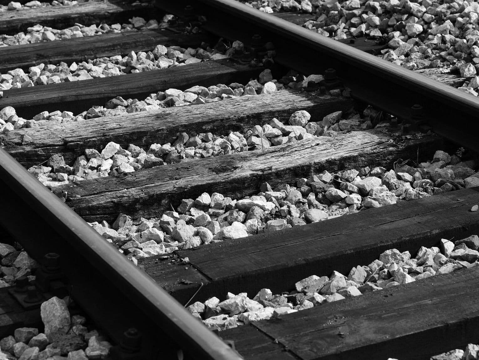 Tragiczny wypadek na torach w Trzebini. Nie żyje jedna osoba, były utrudnienia