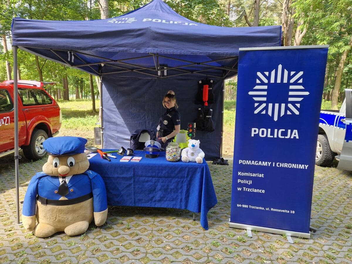 Trzcianka. Policjanci uczestniczyli w II Pikniku Rodzinnym „ Bohaterowie na co dzień