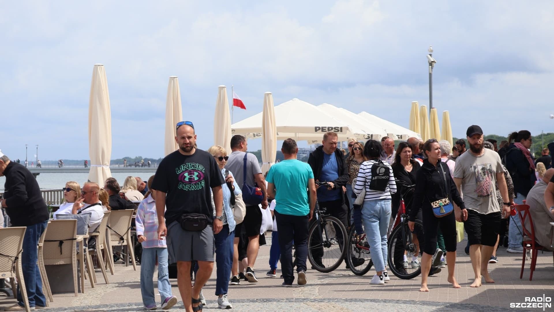 Turyści nadal chętnie odwiedzają polskie wybrzeże