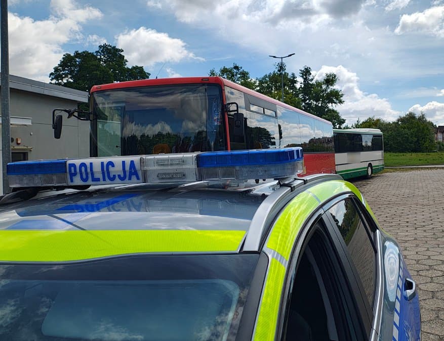 Twoje dziecko jedzie na wycieczkę? Zgłoś kontrolę autokaru