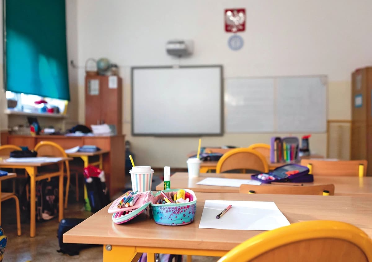 Tysiące katechetów straciło pracę