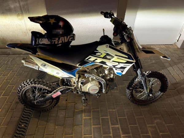 Uciekał motocyklem przed policją. 22-latek nie miał uprawnień