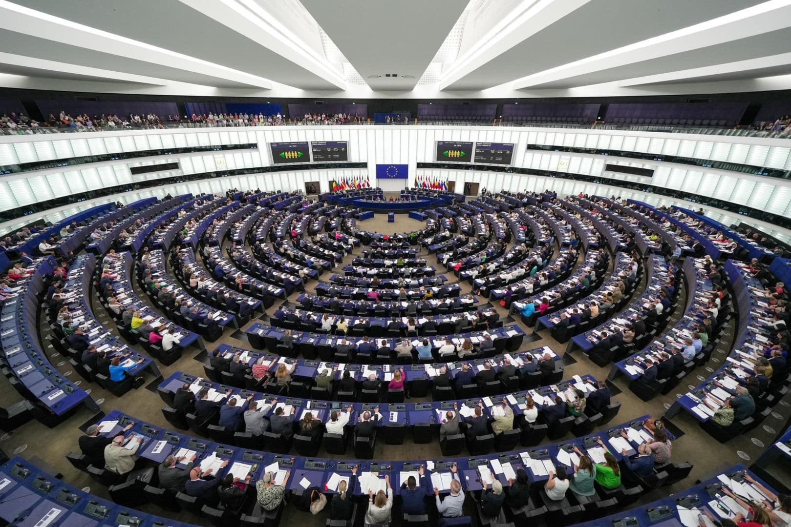 UE uderza w Rosję nowymi sankcjami. Rekordowa liczba podmiotów na czarnej liście