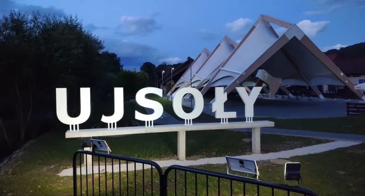 UJSOŁY zyskały nową atrakcję która podkreśla turystyczny charakter gminy