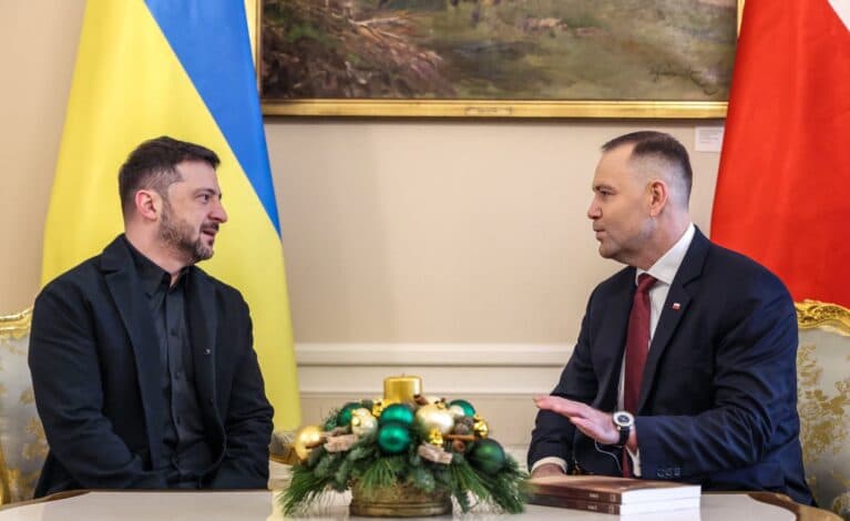 Ukraina/ Zełenski zapowiada otwarcie wszystkich archiwów służb dot. „tragicznych wydarzeń na Wołyniu”