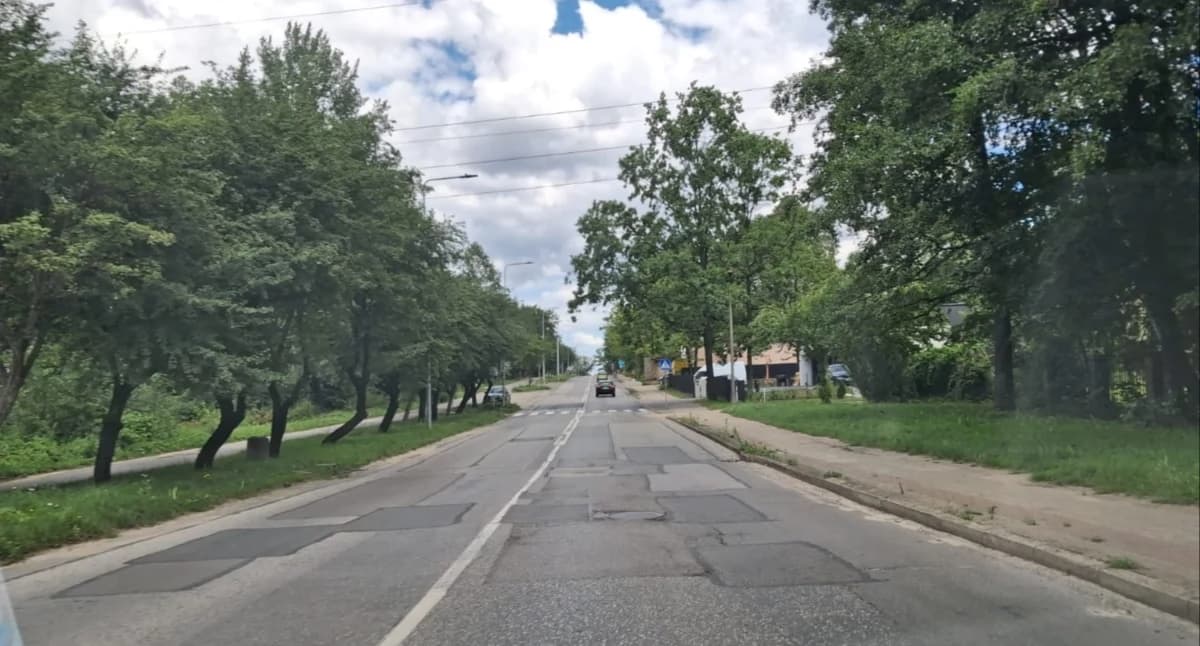 Ul. Radomska i Al. Armii Krajowej proszą się o remont. Prezydent mówi o planach