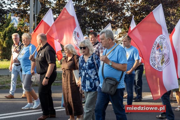 Ulicami Głogowa przeszedł Wołyński Marsz Ciszy