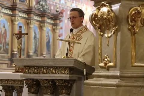 Uroczystości w Katedrze Kaliskiej w Narodowy Dzień Pamięci Ofiar Ludobójstwa na Wołyniu