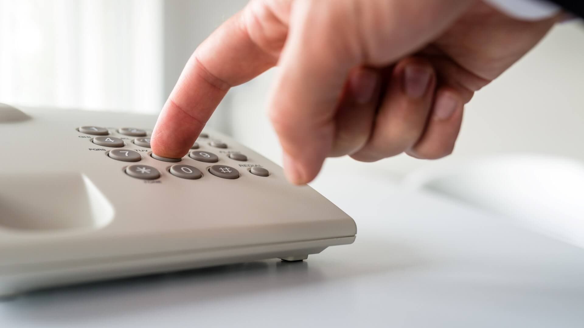 Uwaga! Grasują telefoniczni oszuści!