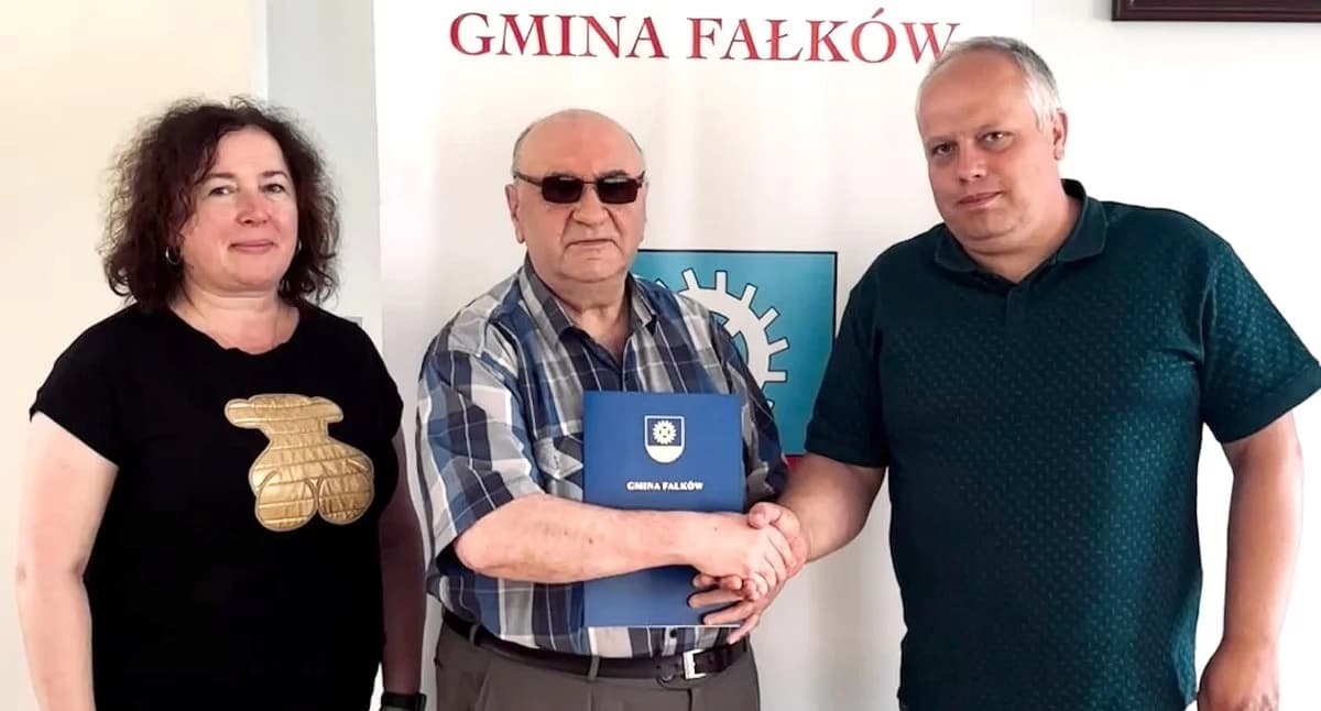 W Budach powstanie nowa świetlica wiejska. Gmina Fałków podpisała umowę